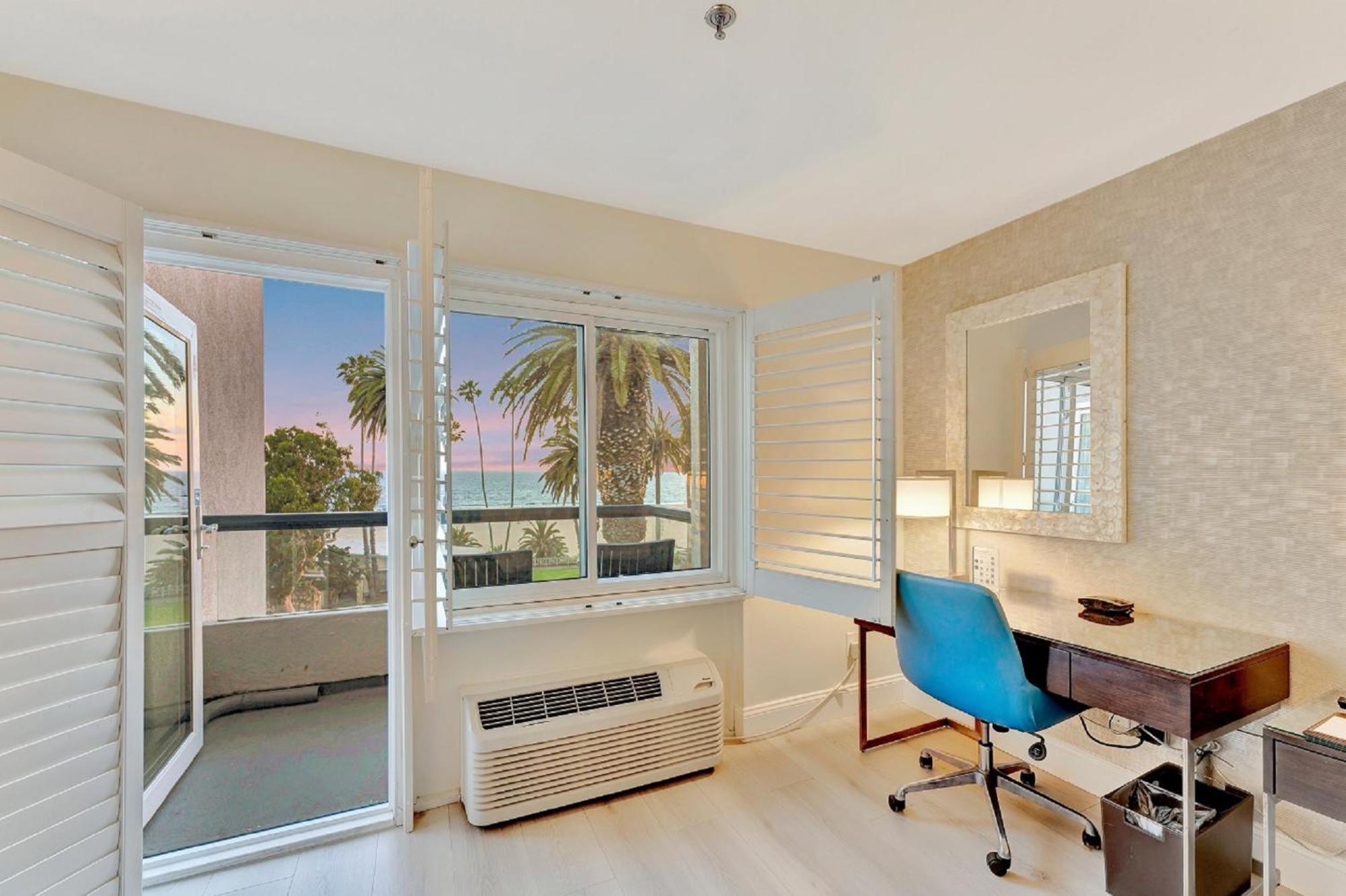 Ocean View Hotel Santa Monica Bagian luar foto